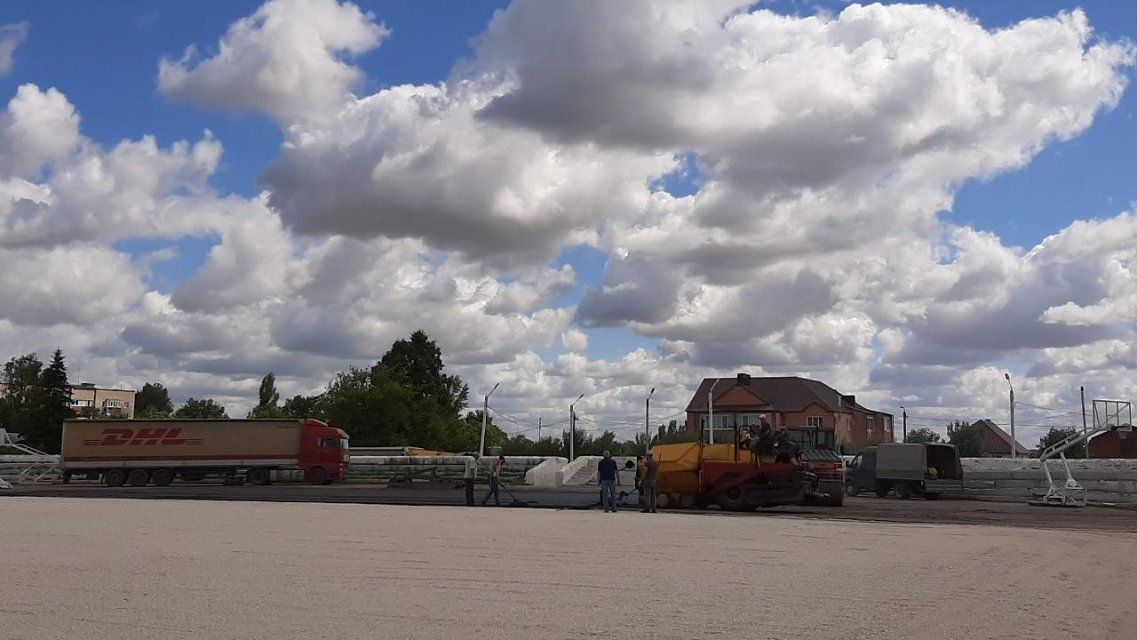 Работавшая на объектах чемпионата мира фирма отстраивает стадион в Ливнах