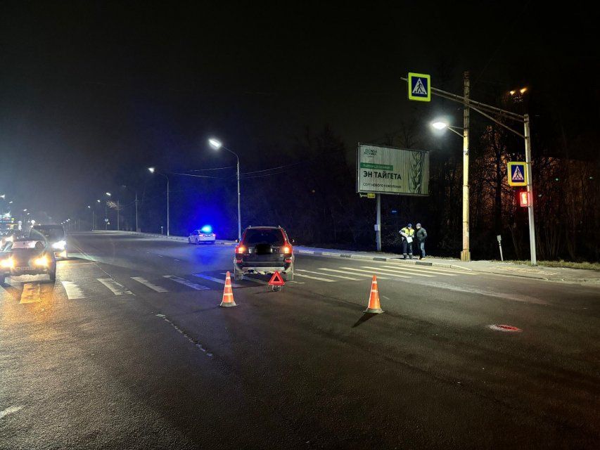 В Орле пенсионер переходил дорогу и оказался под колесами иномарки