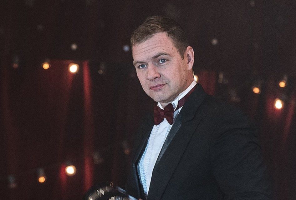 Слушатели Ретро FM смогут выиграть билеты в цирк и задать вопрос Роману Коробко