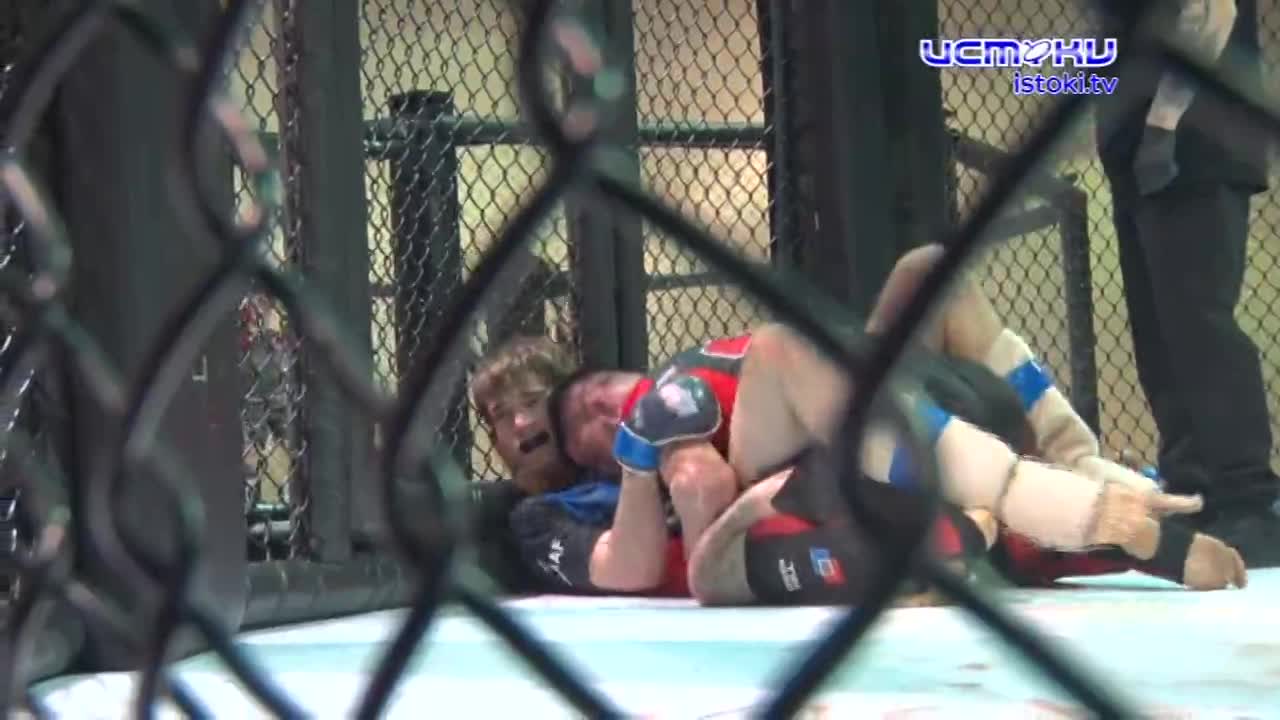 В октагон заходило в состязательные дни более 160 участников. На выходных Орёл принимал Первенство ЦФО по смешанных единоборствам