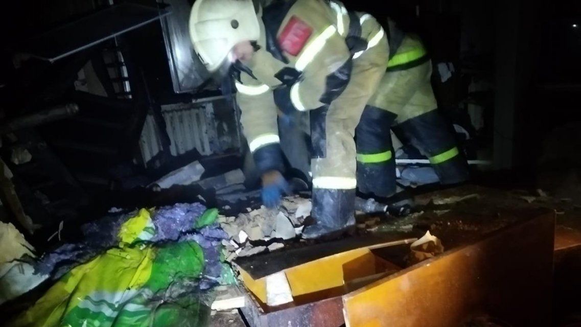 18 человек эвакуировали, один погиб: в Орле случился страшный пожар в пятиэтажке