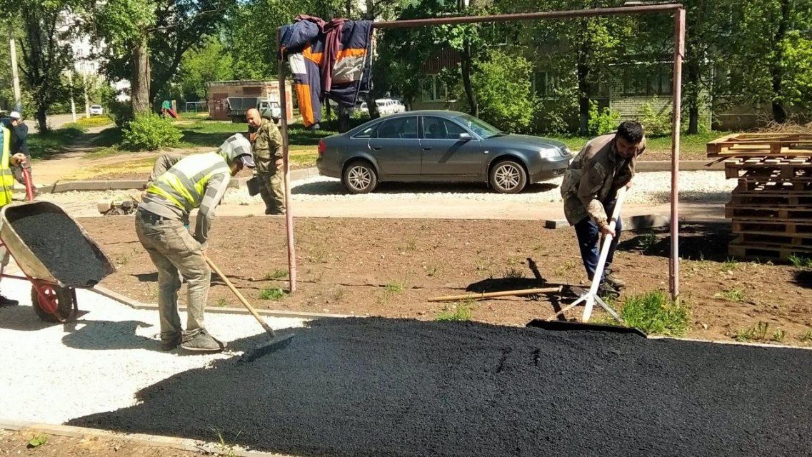 2 из 67: какие орловские дворы могут похвастаться свежим ремонтом