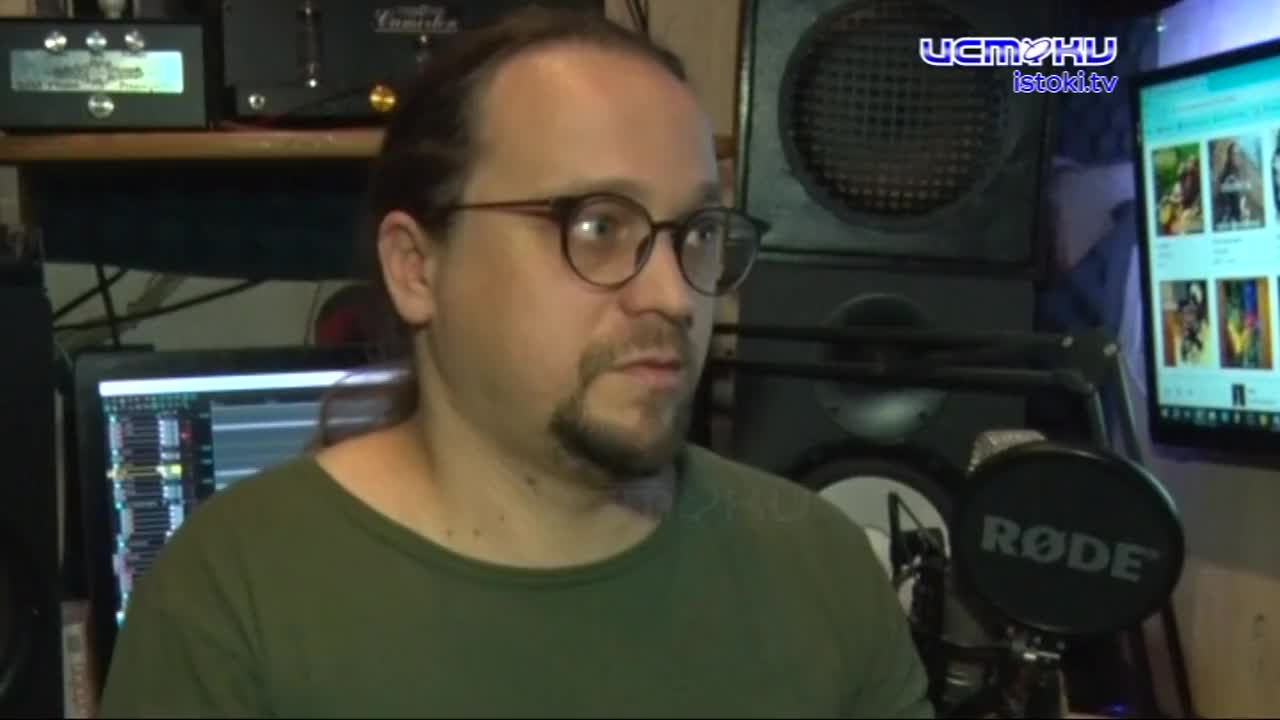 Кто такой музыкант? С простыми вопросами, но которые порой очень важны - мы приехали в гости к орловчанину, который и в переходах играет, и в популярн...