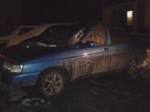 Сегодня ночью во Мценске горел автомобиль