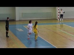 Орловские футболистки разгромили гостей из Печерска