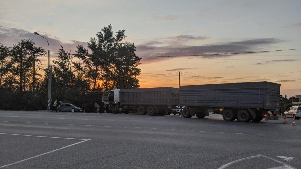 Трое человек попали в больницу после аварии на орловской объездной