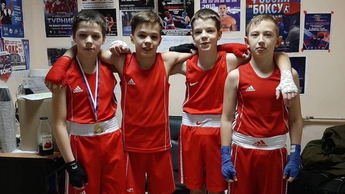 Юные орловские боксеры боролись за призы Деда Мороза