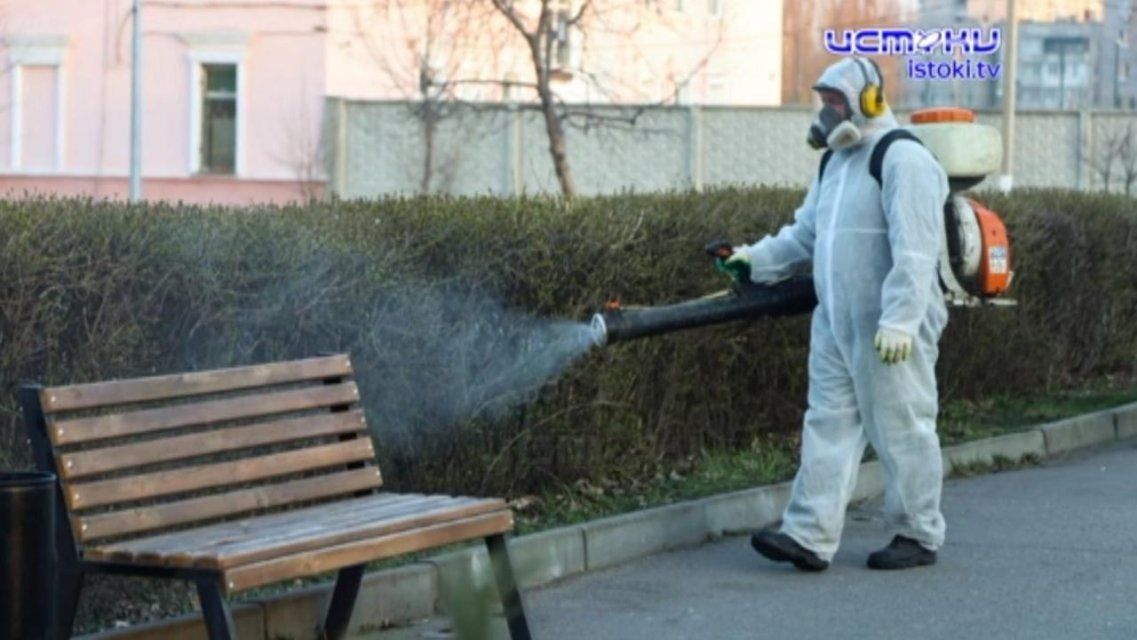 В Орле борются с клещами