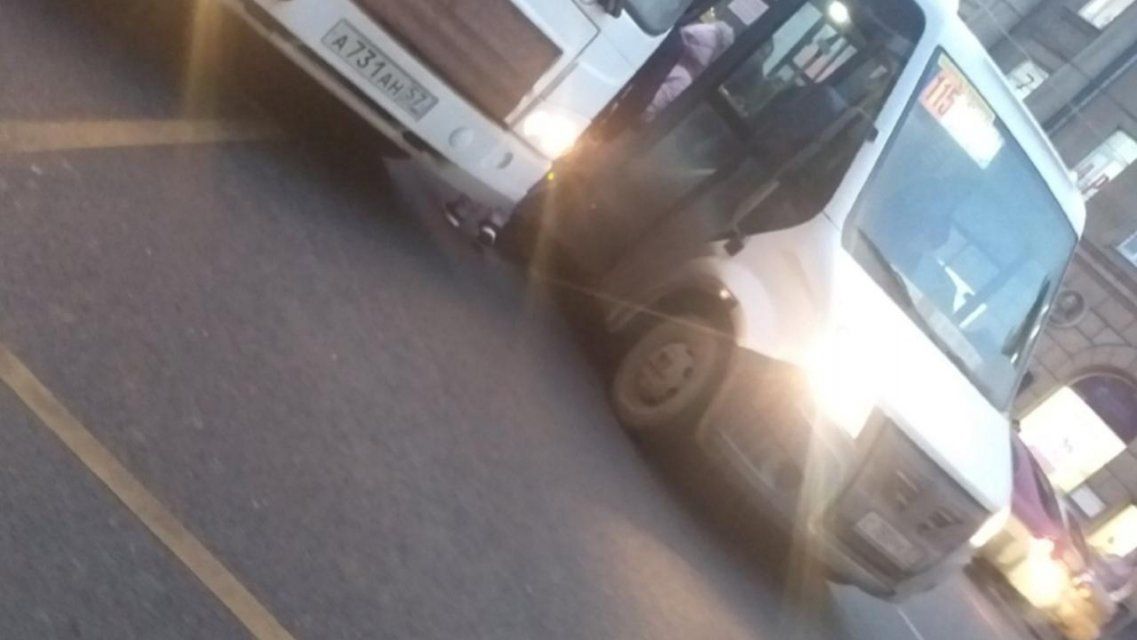 В Орле просят наказать водителя маршрутки № 115, высадившего пассажиров со 2-го ряда