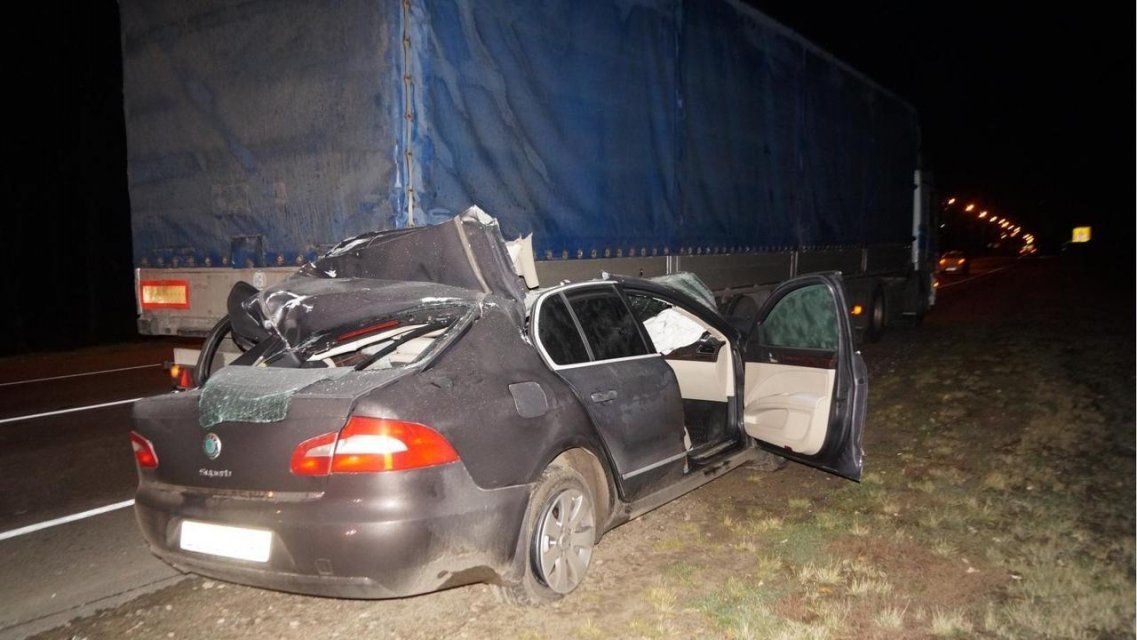 Под Орлом женщина попала в больницу, влетев в попутную «Шкоду»