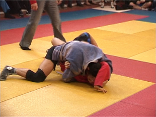 Сотрудники полиции определили лучших в самозащите без оружия 