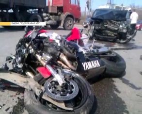 Часовая пробка троллейбусов из-за аварии