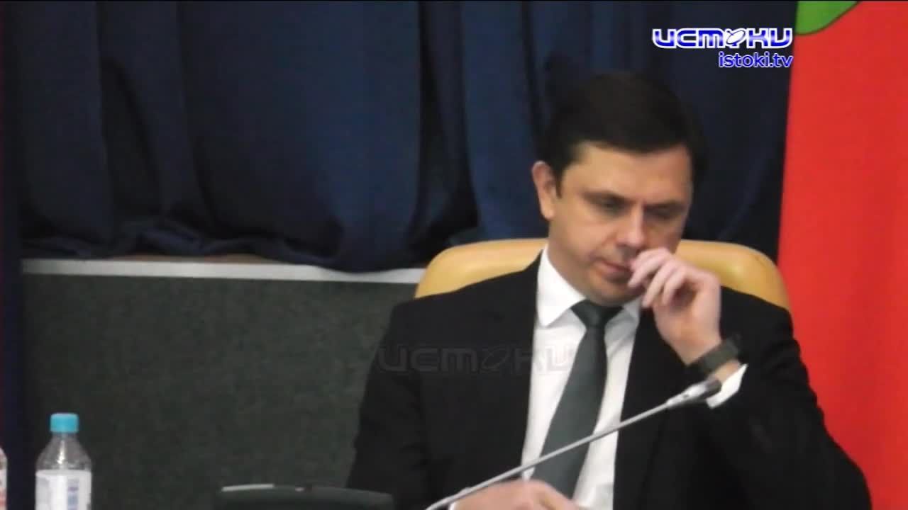 Длилось около 4 часов. В администрации региона состоялось первое в этом году заседание Орловского областного совета народных депутатов. На повестке дн...