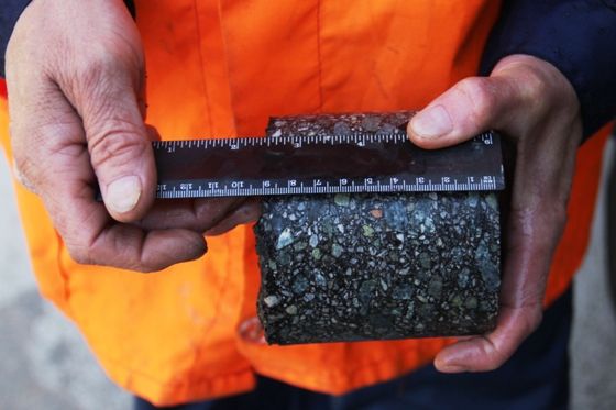 После капремонта газопровода на ул. 1-й Посадской в Орле уложили асфальт не по ГОСТу