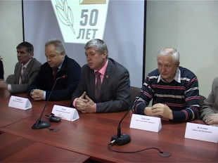 Столичные спортсмены вручили награды орловским ориентировщикам 