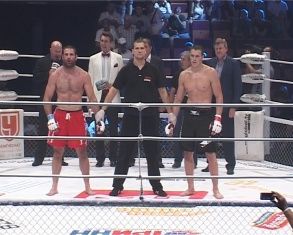 Сковорода Муромского и рыцари на арене. Орел с размахом принял турнир по смешанным единоборствам M-1 Challenge 60