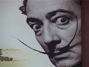 С Дали - в дали и перспективе. "СВЯЩЕННОЕ ПОСЛАНИЕ" - кто сможет прочитать? 