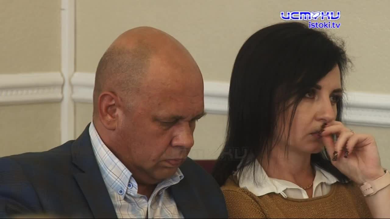 «Я через любую дырочку пролезу»: как прошло заседание областного комитета по градостроительству?