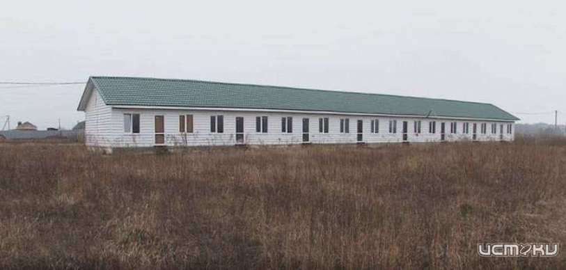 Троснянских чиновников обязали возместить ущерб бюджету за покупку бараков для детей-сирот