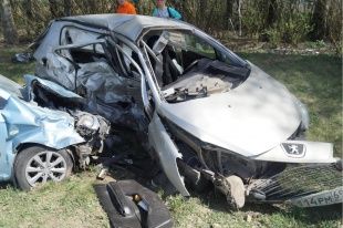 Под Орлом столкнулись «Пежо» и «Хендай»