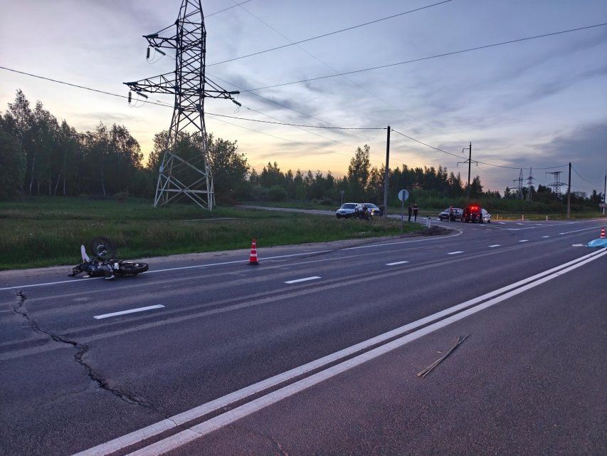 Водитель мотоцикла погиб в ДТП в Орловской области 