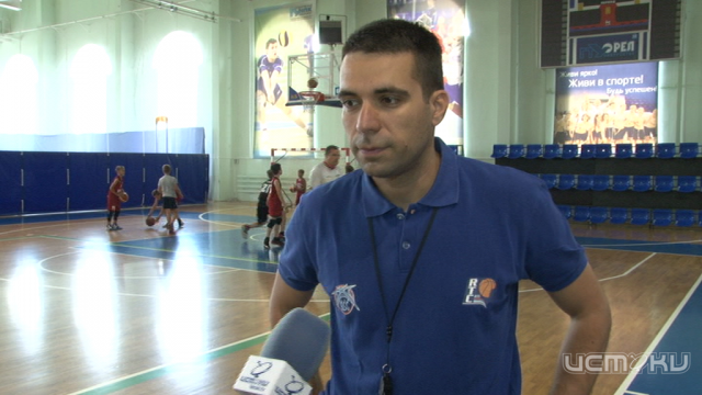 Сербский тренер БК «Зенит» Младен Манойлович посетил Орел