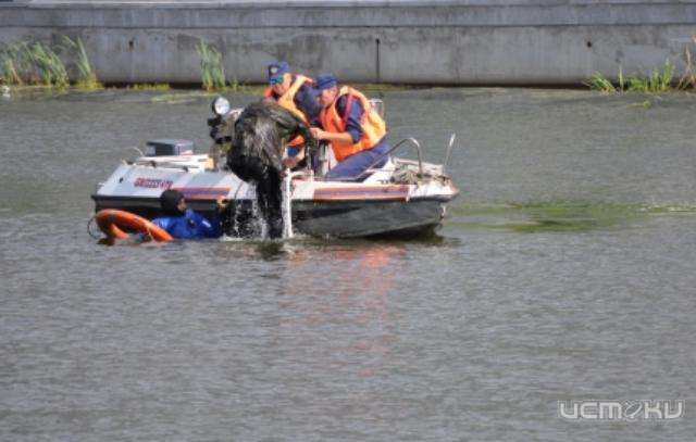 В Орле 60-летний мужчина спрыгнул в реку с Красного моста