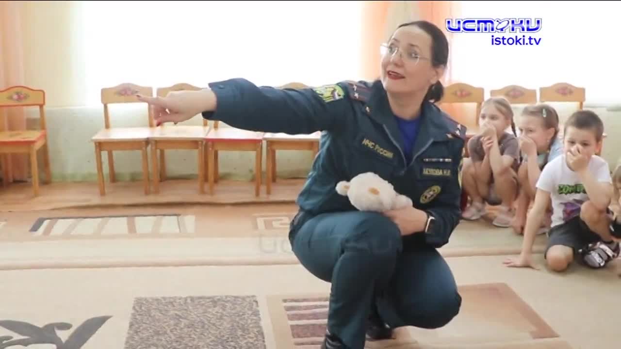 Орловские спасатели недавно навестили воспитанников детских садов с уроками безопасности