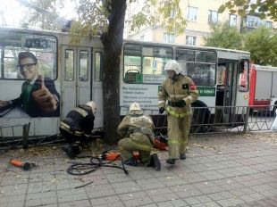 В орловском МЧС работает горячая линия по смертельному ДТП с троллейбусом