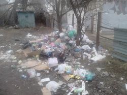 Не город,а помойка