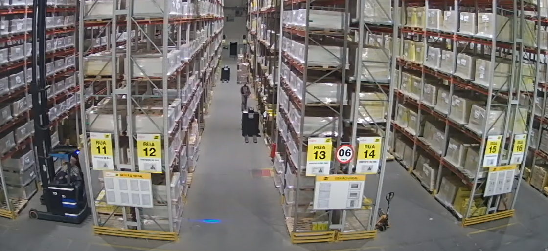 Штабелеры для склада, виды и особенности