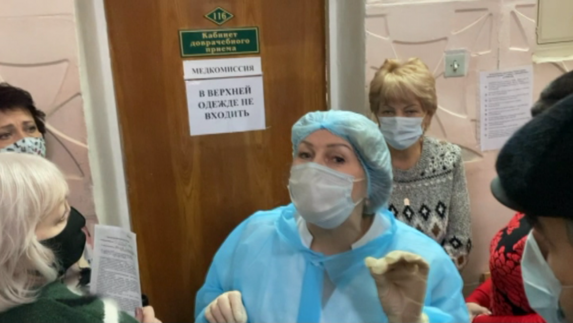 Как проходит вакцинация на Орловщине: со слов главы депздрава Ивана Залогина и в реальности