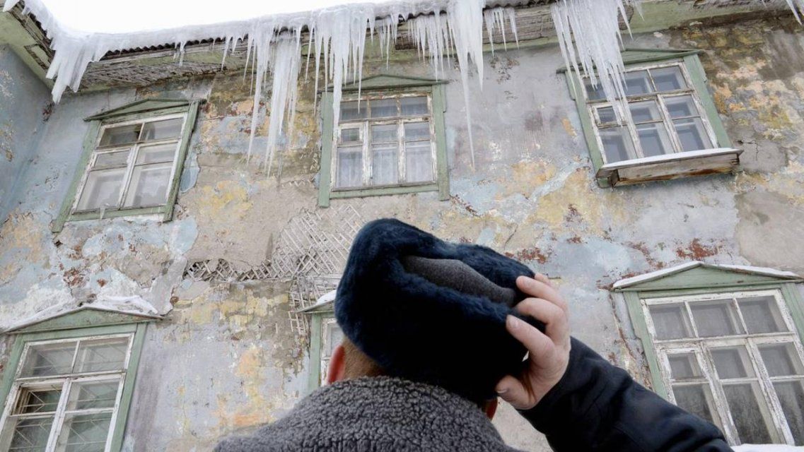 Директору орловской УК дали условный срок за сосульку