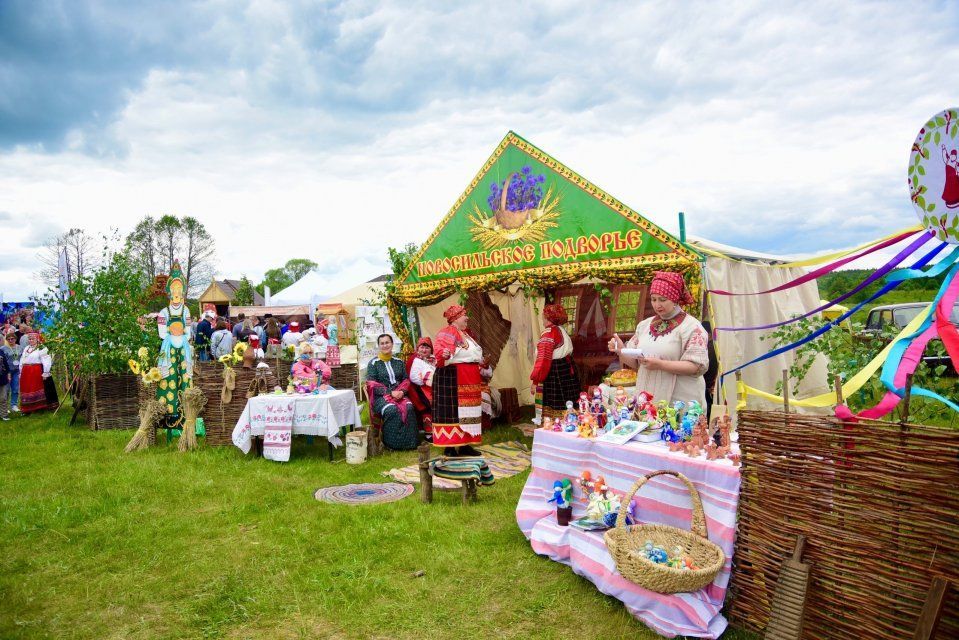 Афиша «Троицких хороводов» в Орле
