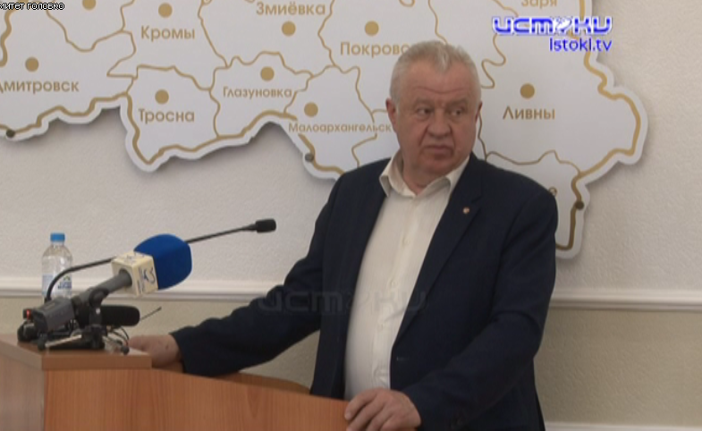"Уже построены каркасы аварийно-спасательной станции, гараж...приступаем к фундаменту стоянки" 