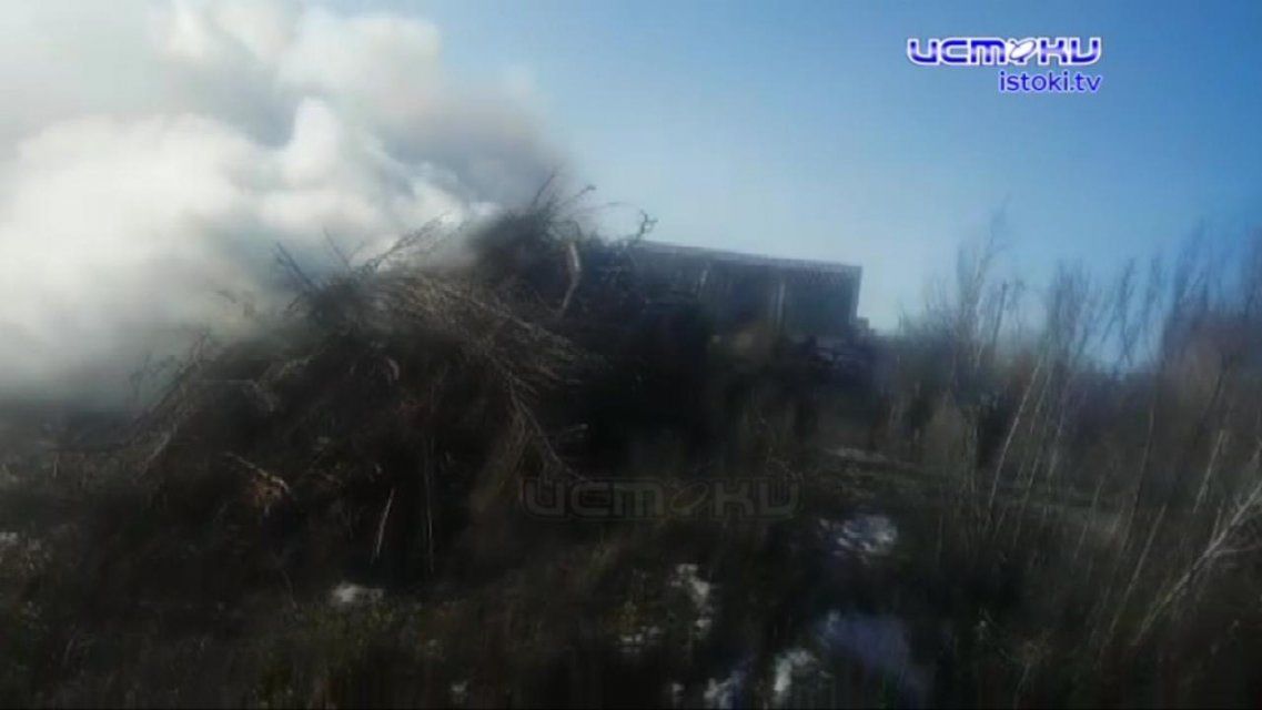 Эколог Троснянского района сжигает свалки? «Истокам» прислали любопытное видео