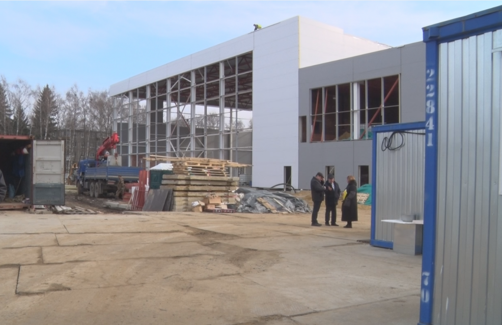 На строительстве спорткомплекса на улице Матвеева опять пробуксовка