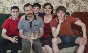 При взрыве в Орле пострадала семья дирижера симфонического оркестра Василия Шкапцова