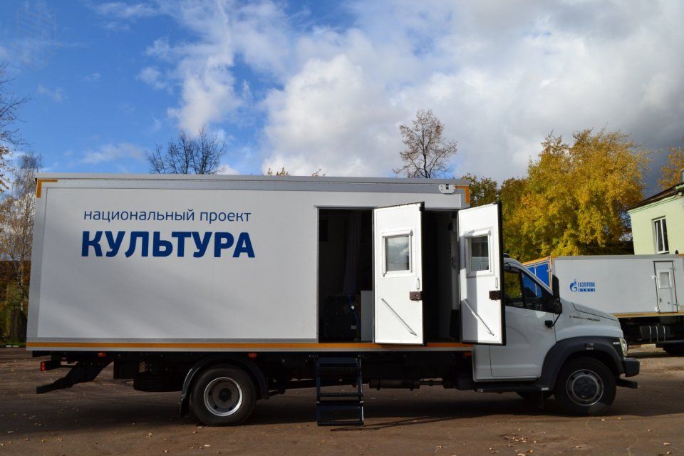 В Орловской области для учреждений культуры купили автоклубы