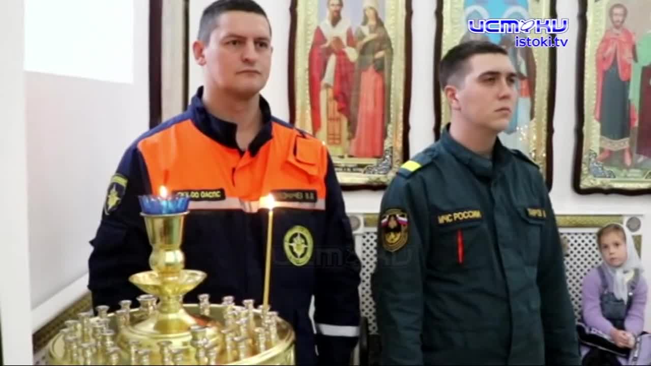 4 ноября в Духовно-православном центре «Вятский Посад» отметили сразу два праздника: Казанской иконы Божией Матери и День народного единства. Гостям п...