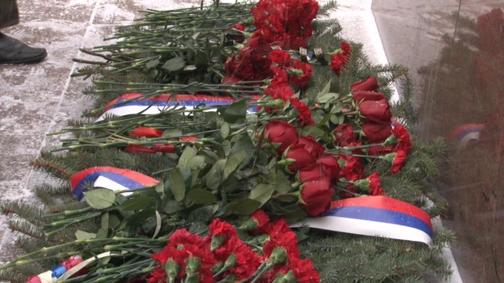 Фоторепортаж: в Орле почтили память погибших защитников Отечества