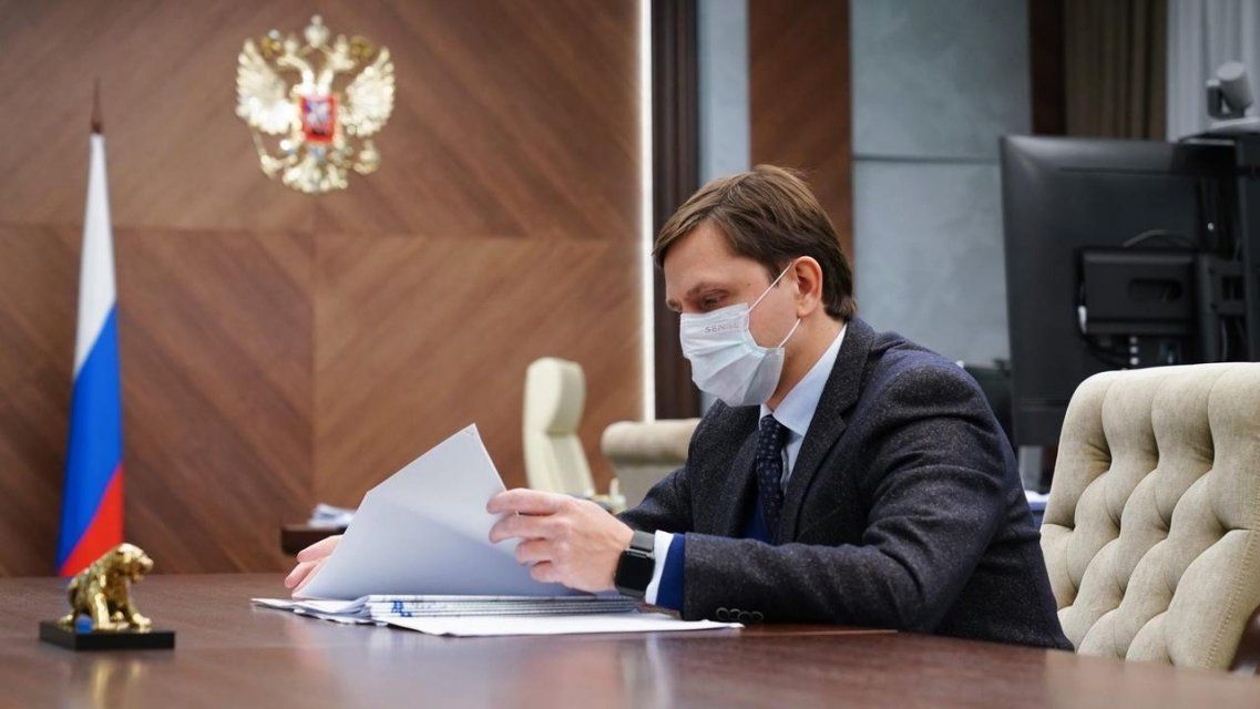 Даже переболев коронавирусом, орловский губернатор готов сделать прививку