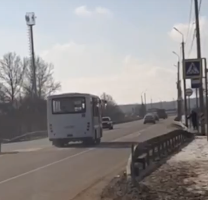 Орловчане пожаловались на водителей автобусов, проезжающих остановки