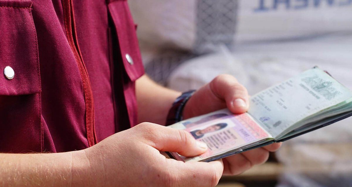 На жительницу Хотынецкого района завели дело за регистрацию иностранца