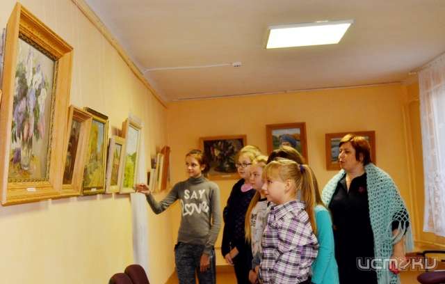 В Новодеревеньковском районе открылась картинная галерея