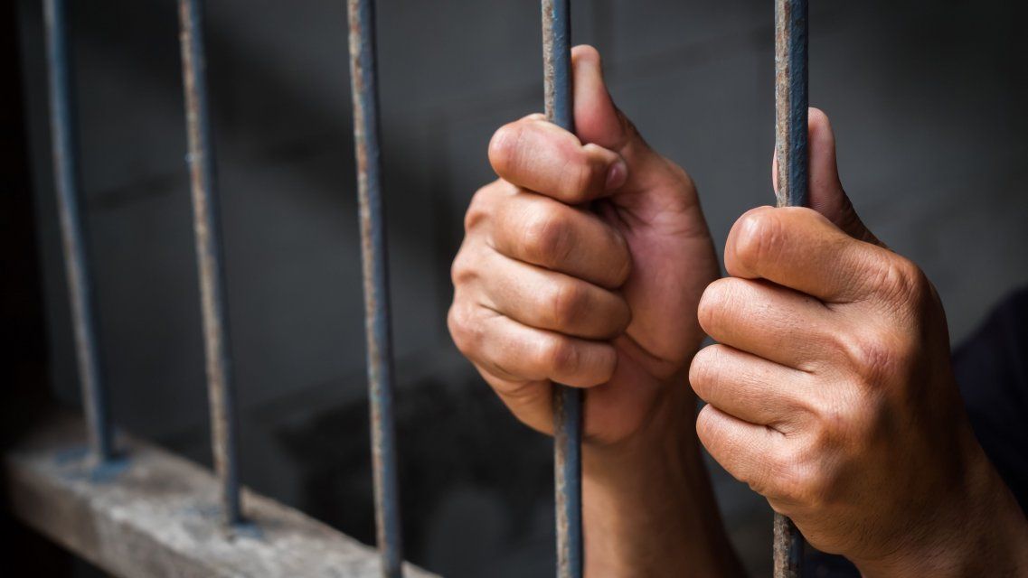 Орловчанин получил восемь лет колонии за избиение своего знакомого до смерти