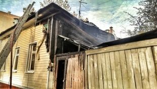 По ул. 3-й Курской горел дом