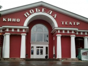 Новости за 90 секунд: на неубранные мусорные контейнеры можно пожаловаться, число заболевших корью в области увеличилось, а два городских кинотеатра хотят продать