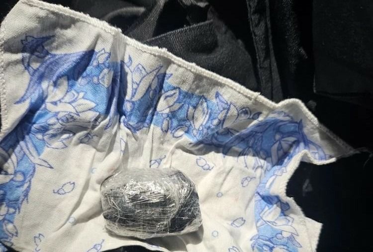 В Орле местный житель подозревается в покушении на сбыт наркотического средства