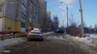 Внимание! Перегорожена улица Русанова